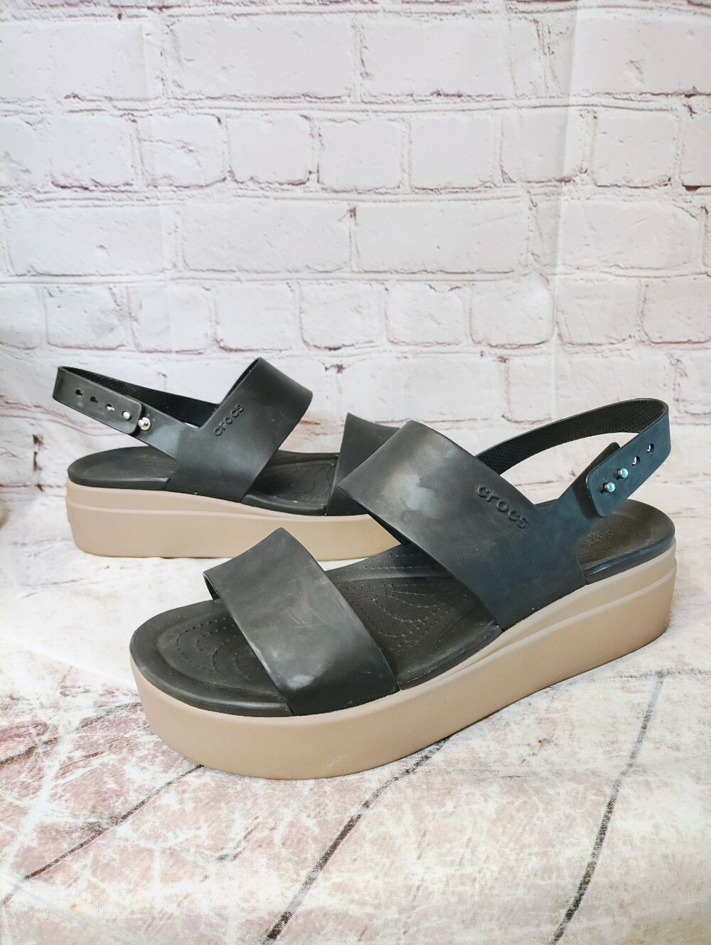 Crocs Brooklyn Platform Sling Back  Black Sandalsl 11